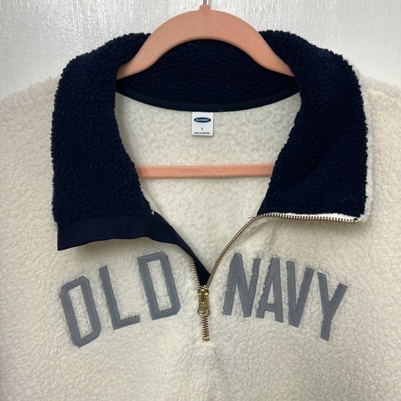 Old Navy 3/4 zip cream colored thick fleece size large Navy blue collar - Picture 4 of 8